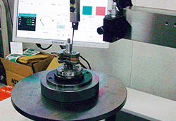 Picture: Roundness measurement device